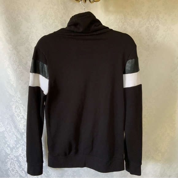Mens Black and white color block Cowl Neck Sweatshirt by H&M - Picture 3 of 8